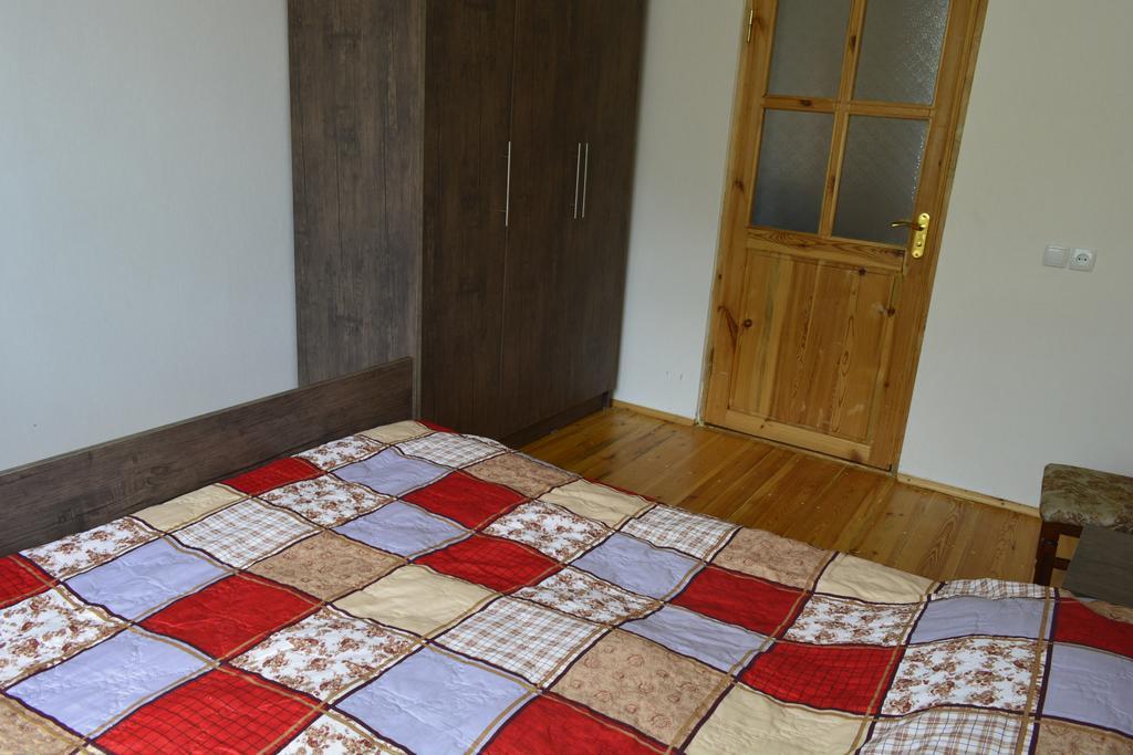 Zaza'S House Hotel Kazbegi Ngoại thất bức ảnh